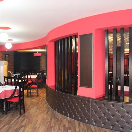 Hotel Argenti Shkodër Exteriör bild